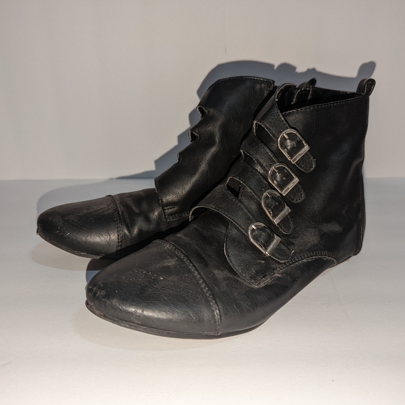 Modcloth Light Painting Boots - Picture 3 of 6